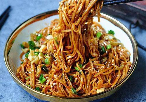 阿铭哥私房牛肉面