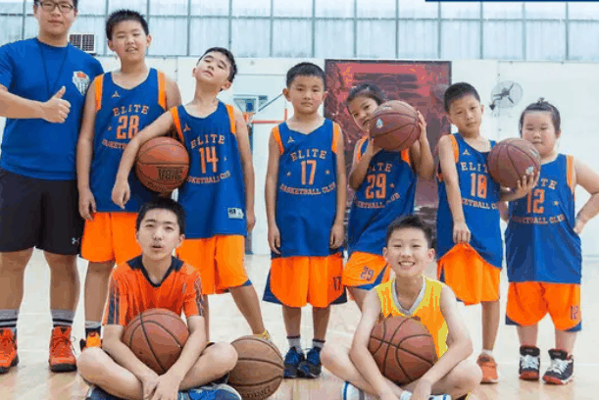 拉维尔青少年篮球培训