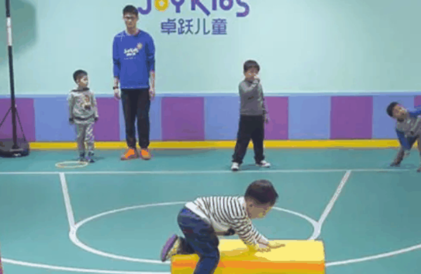 卓越儿童体能训练馆