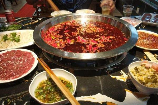 丫丫火锅店加盟