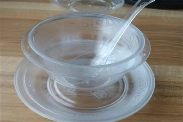 鸿泽塑业一次性餐具
