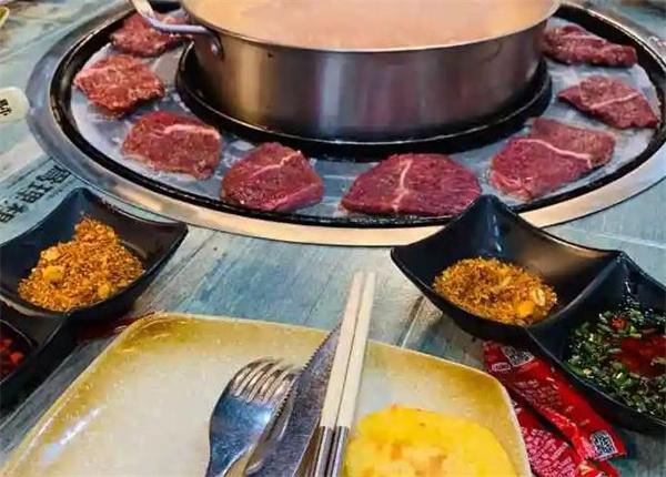 潮牛道潮汕牛肉火锅