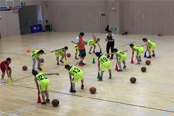 YL愿乐青少年篮球俱乐部