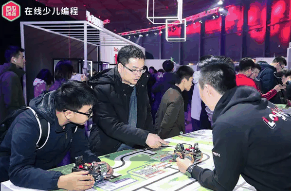 西瓜创客在线少儿编程