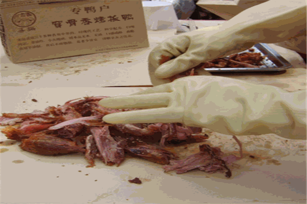 穿古香手撕烤鸭加盟