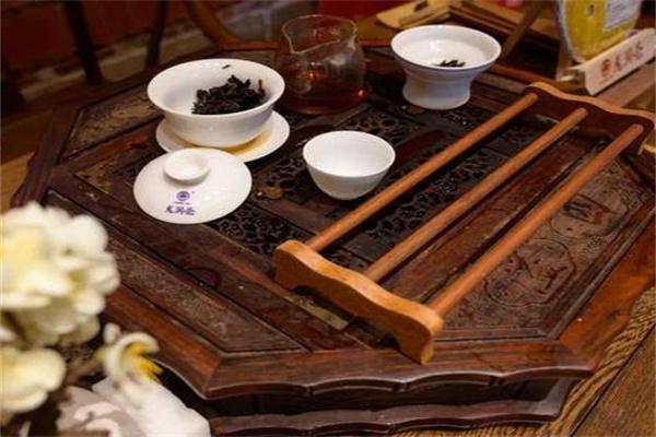 龙润百家姓茶加盟