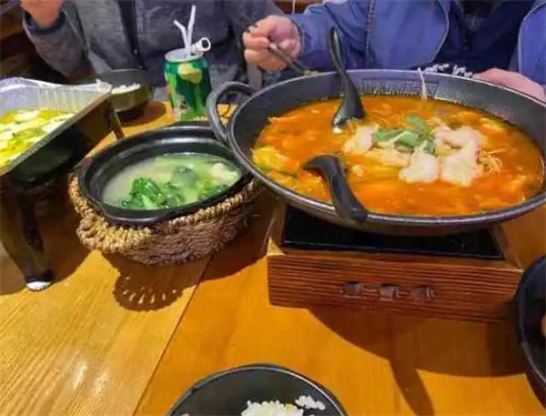 苗小坛酸菜鱼