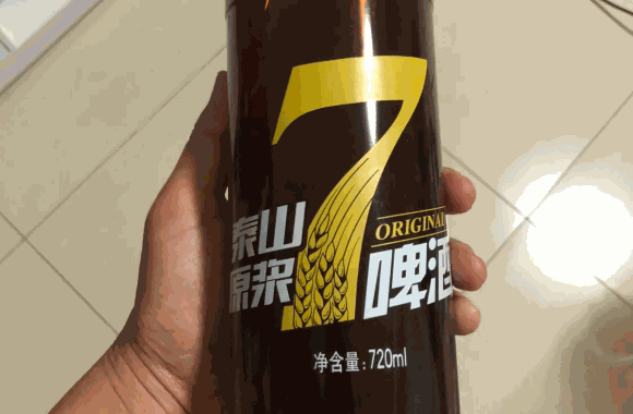 泰山原浆啤酒