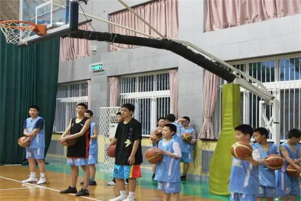 育成凯达篮球俱乐部