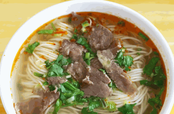 牛肉拉面费多少?