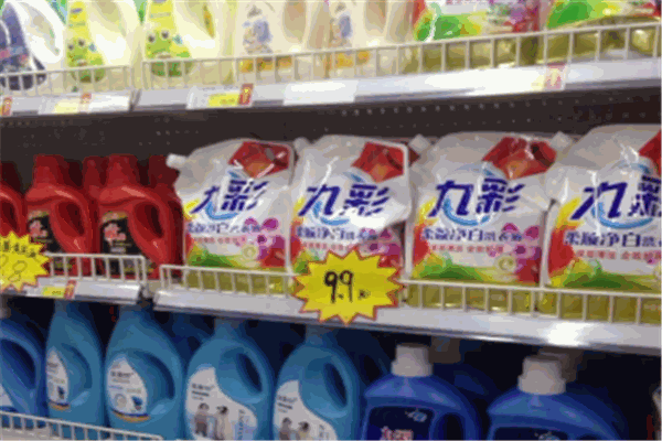 九彩洗衣液