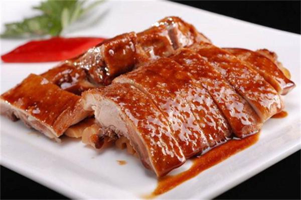 王义博酱香鸭