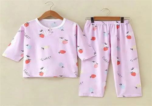 豪天世家服饰