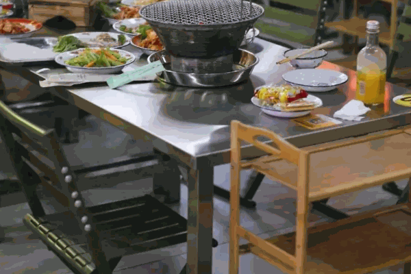 聚十三地摊烤肉
