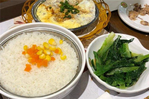 合味天香快餐加盟