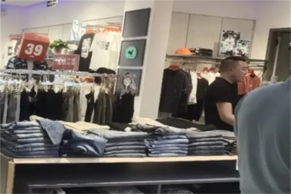 名策男装
