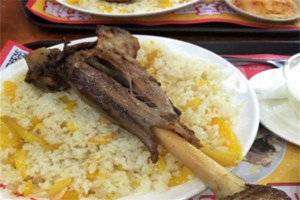 一杆旗抓饭