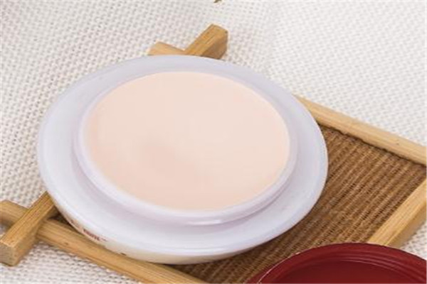 聚品国际化妆品