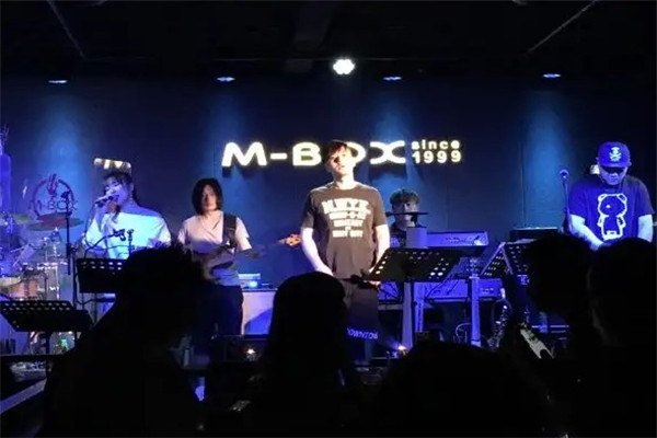 M-BOX酒吧