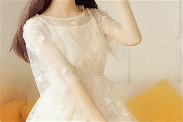 英奈儿服饰
