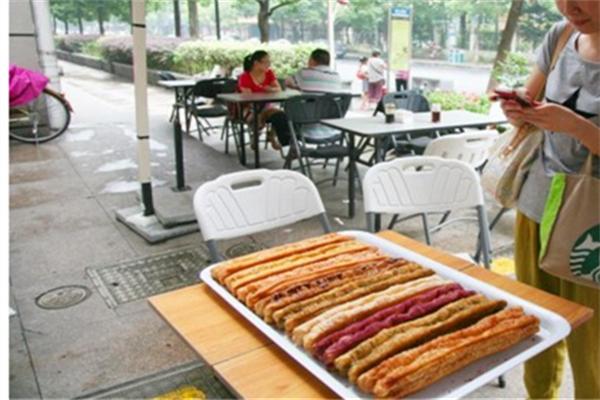 糖果七彩油条