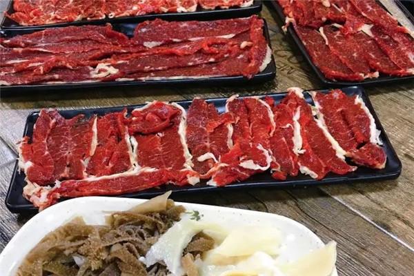 福记潮呈汕头牛肉火锅店