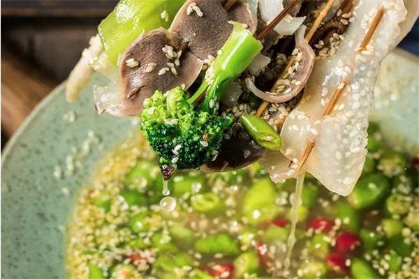 钵客藤椒钵钵鸡