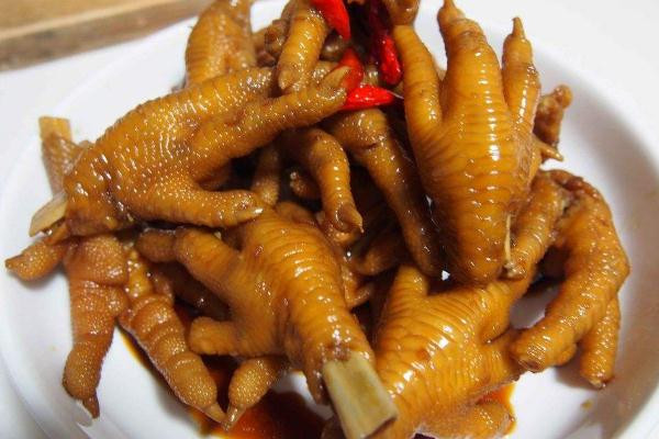 鸡爪爪卤味