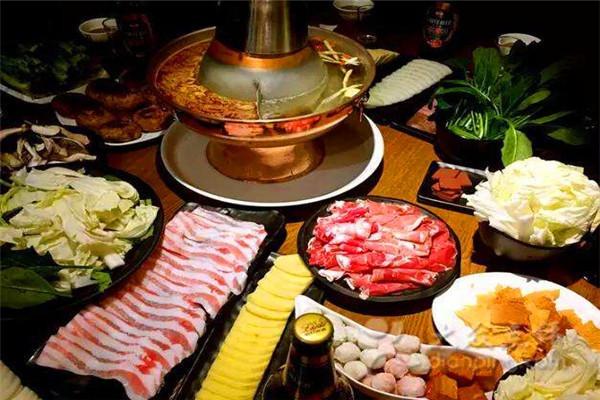 雪华牛肉火锅