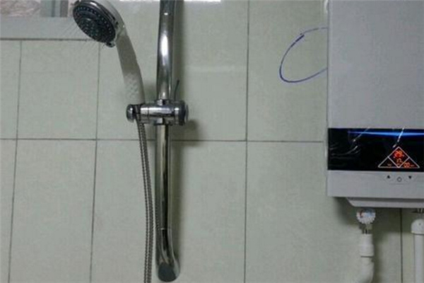 至真热水器