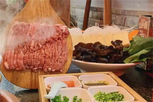 厚道三兄弟涮肉