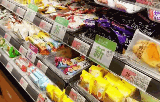 大口小口零食店条件?