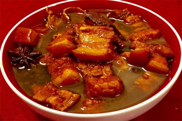 大米饭小炖肉