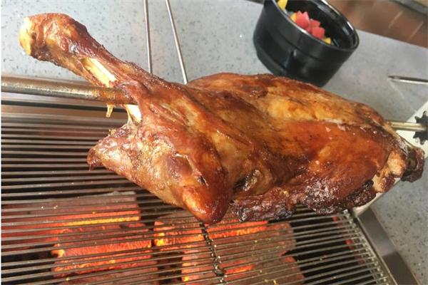 炉烤牧碳烤羊腿