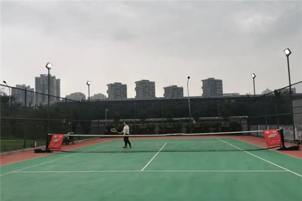 得乐网球俱乐部