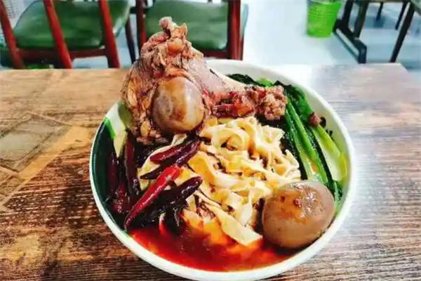 肉记牛排板面
