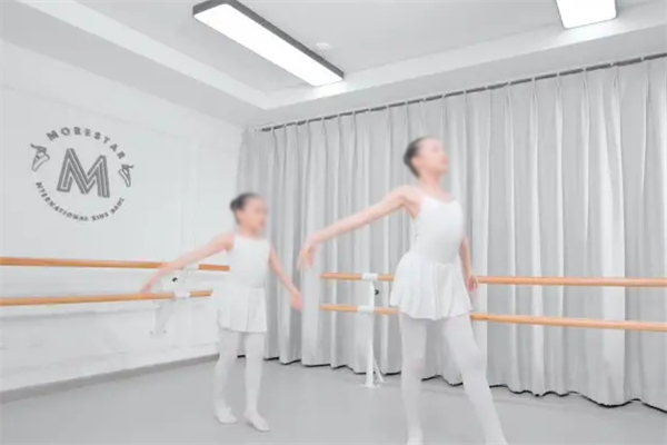 魔尔星光少儿舞蹈