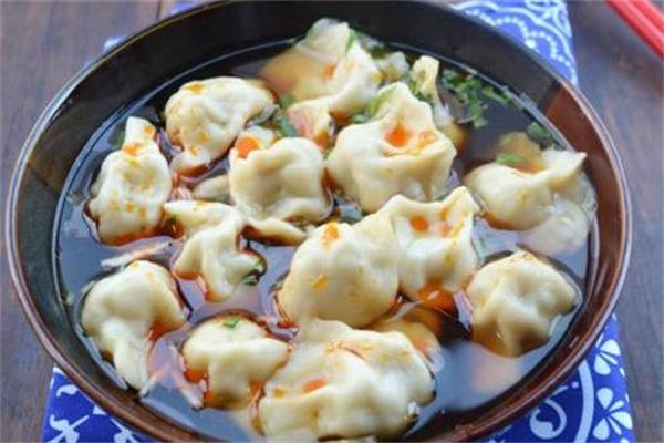 来碗饺子