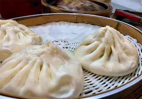 蒸食汇包子
