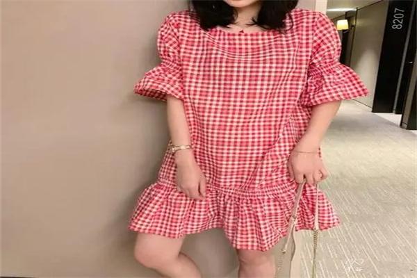 依纯服饰