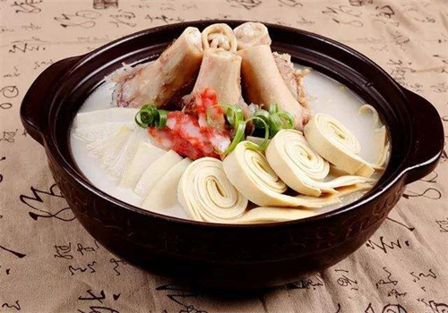 筒骨火锅