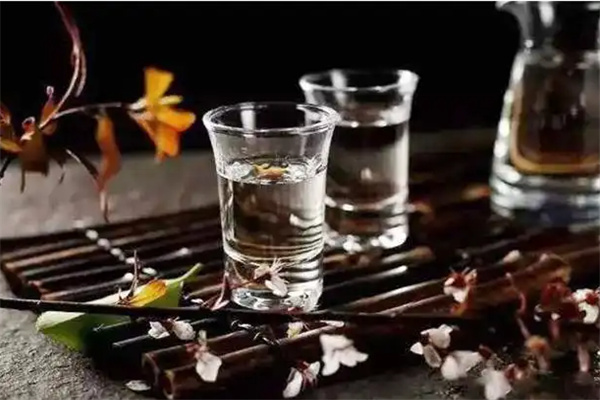 东方名人贡品酒加盟