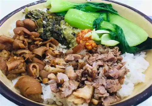 馋嘴卤肉饭