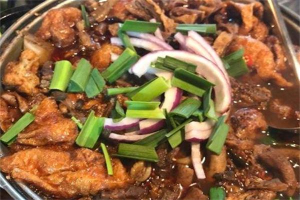 牛百鲜牛腩煲加盟