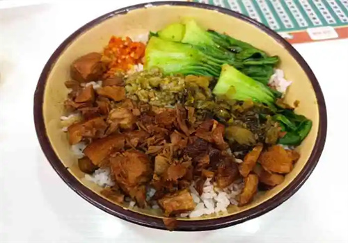 馋嘴卤肉饭
