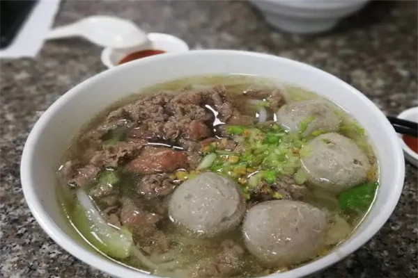 创新牛肉粿条