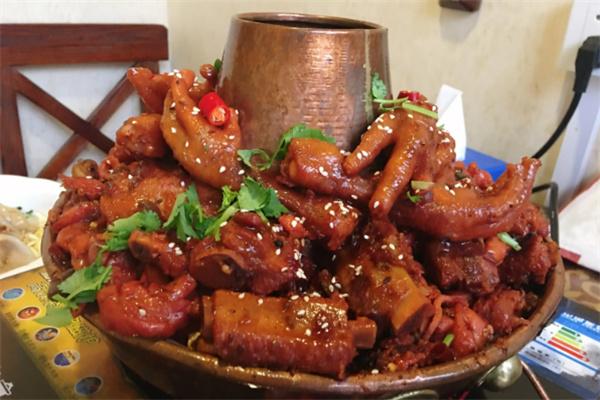 鸡上树火锅鸡加盟