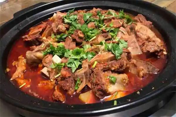 闯关东牛排牛尾锅