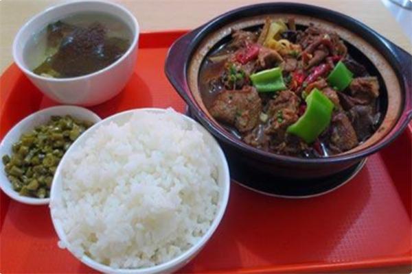 金贸黄焖鸡