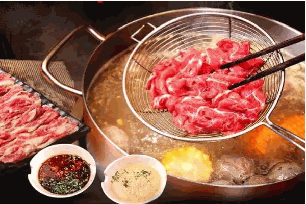县城开牛肉火锅费多少钱